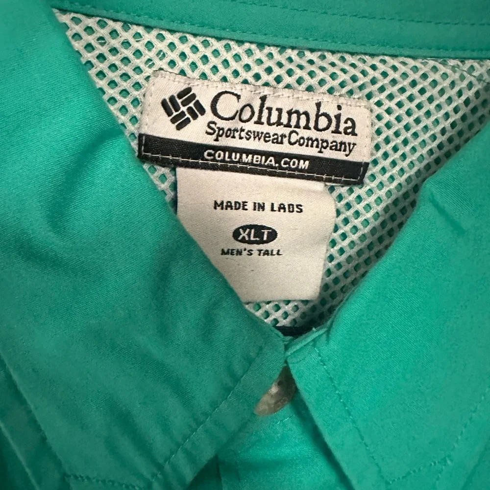 Columbia Men's‎ Green Casual Button Down Shirt